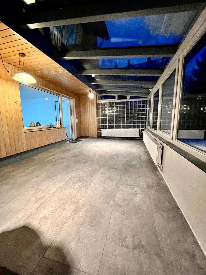 Pronájem domu 190 m², pozemek 330 m², Kaufbeuren, Bavorsko Pronájem domu 190 m², pozemek 330 m², Kaufbeuren, Bavorsko