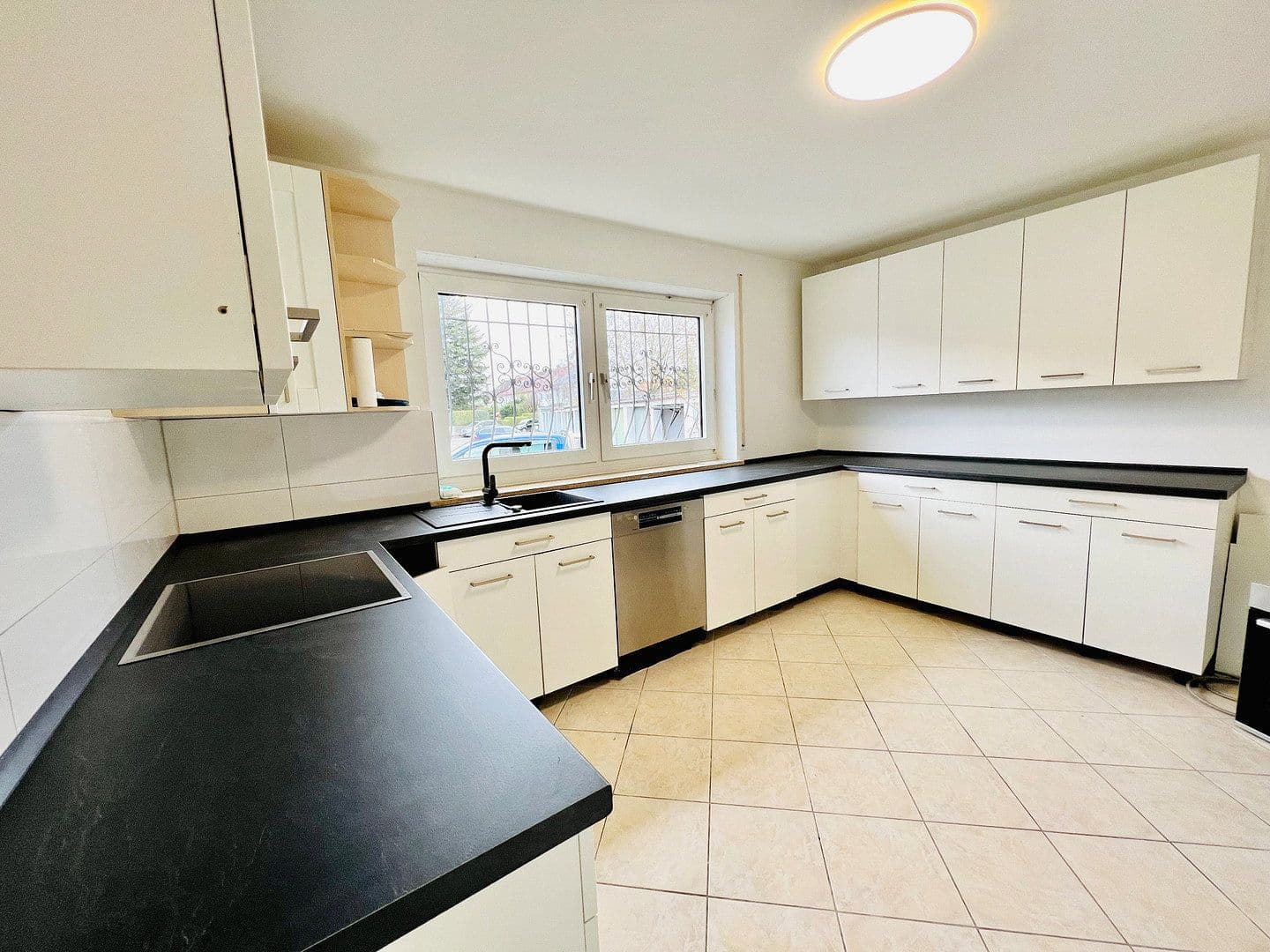 Pronájem domu 190 m², pozemek 330 m², Kaufbeuren, Bavorsko Pronájem domu 190 m², pozemek 330 m², Kaufbeuren, Bavorsko