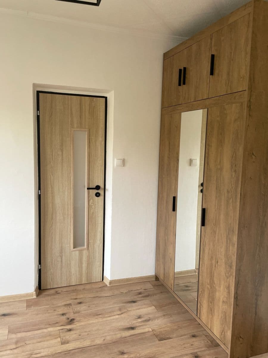 Pronájem bytu 3+1 68 m², V Úžlabině, Praha, Praha Pronájem bytu 3+1 68 m², V Úžlabině, Praha, Praha