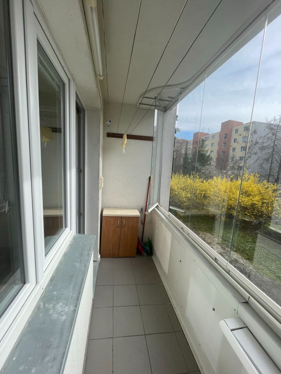 Pronájem bytu 3+1 68 m², V Úžlabině, Praha, Praha Pronájem bytu 3+1 68 m², V Úžlabině, Praha, Praha