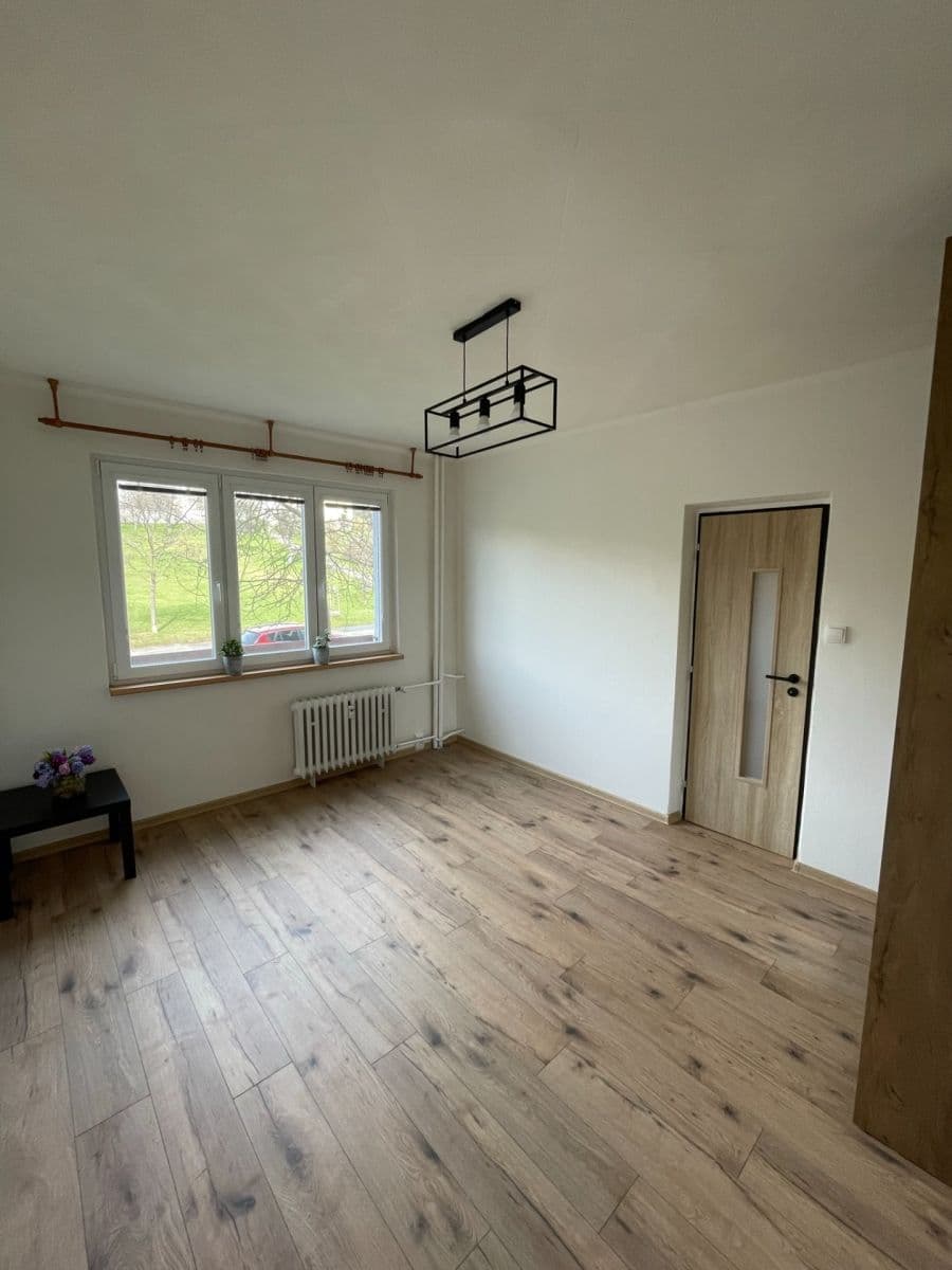 Pronájem bytu 3+1 68 m², V Úžlabině, Praha, Praha Pronájem bytu 3+1 68 m², V Úžlabině, Praha, Praha