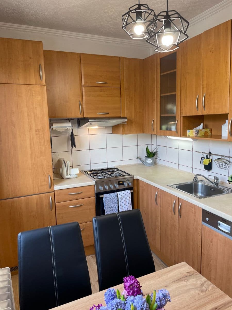 Pronájem bytu 3+1 68 m², V Úžlabině, Praha, Praha Pronájem bytu 3+1 68 m², V Úžlabině, Praha, Praha