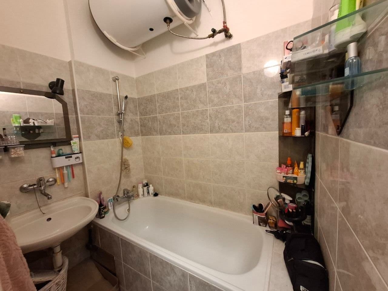 Pronájem bytu 1+1 25 m², Újezd, Praha, Praha Pronájem bytu 1+1 25 m², Újezd, Praha, Praha