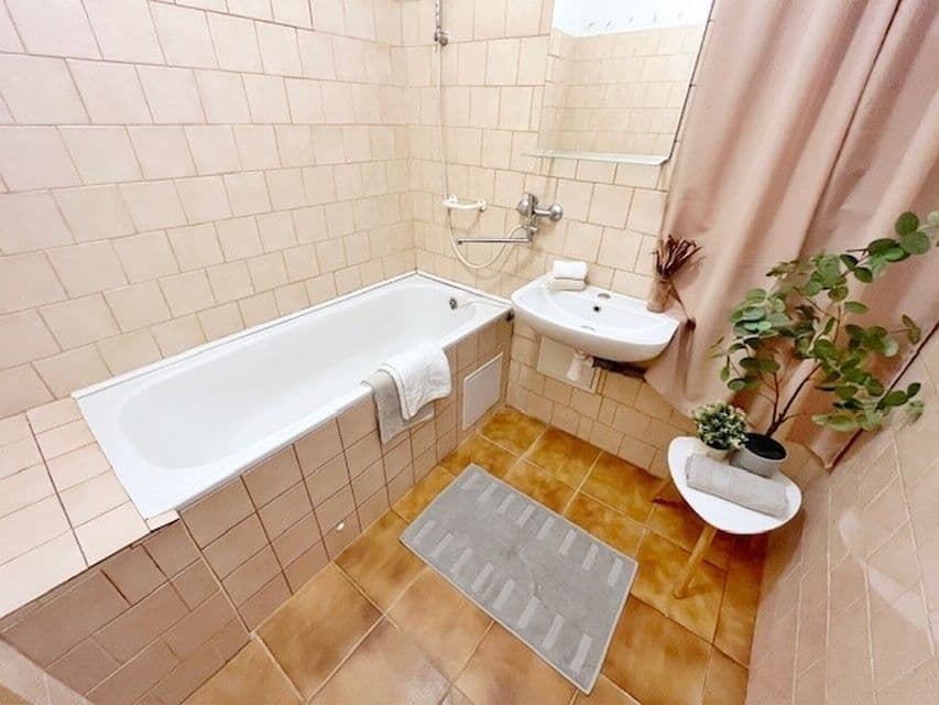 Pronájem bytu 2+1 62 m², Revoluční, Odolena Voda, Středočeský kraj Pronájem bytu 2+1 62 m², Revoluční, Odolena Voda, Středočeský kraj