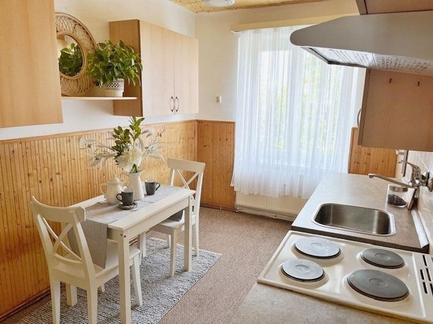 Pronájem bytu 2+1 62 m², Revoluční, Odolena Voda, Středočeský kraj Pronájem bytu 2+1 62 m², Revoluční, Odolena Voda, Středočeský kraj
