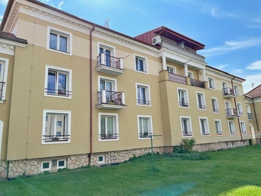 Pronájem bytu 2+1 62 m², Revoluční, Odolena Voda, Středočeský kraj Pronájem bytu 2+1 62 m², Revoluční, Odolena Voda, Středočeský kraj