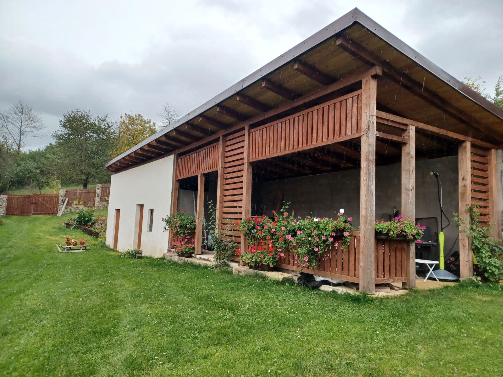 Prodej chaty, chalupy 130 m², pozemek 1.850 m², Bohdaneč, Středočeský kraj Prodej chaty, chalupy 130 m², pozemek 1.850 m², Bohdaneč, Středočeský kraj