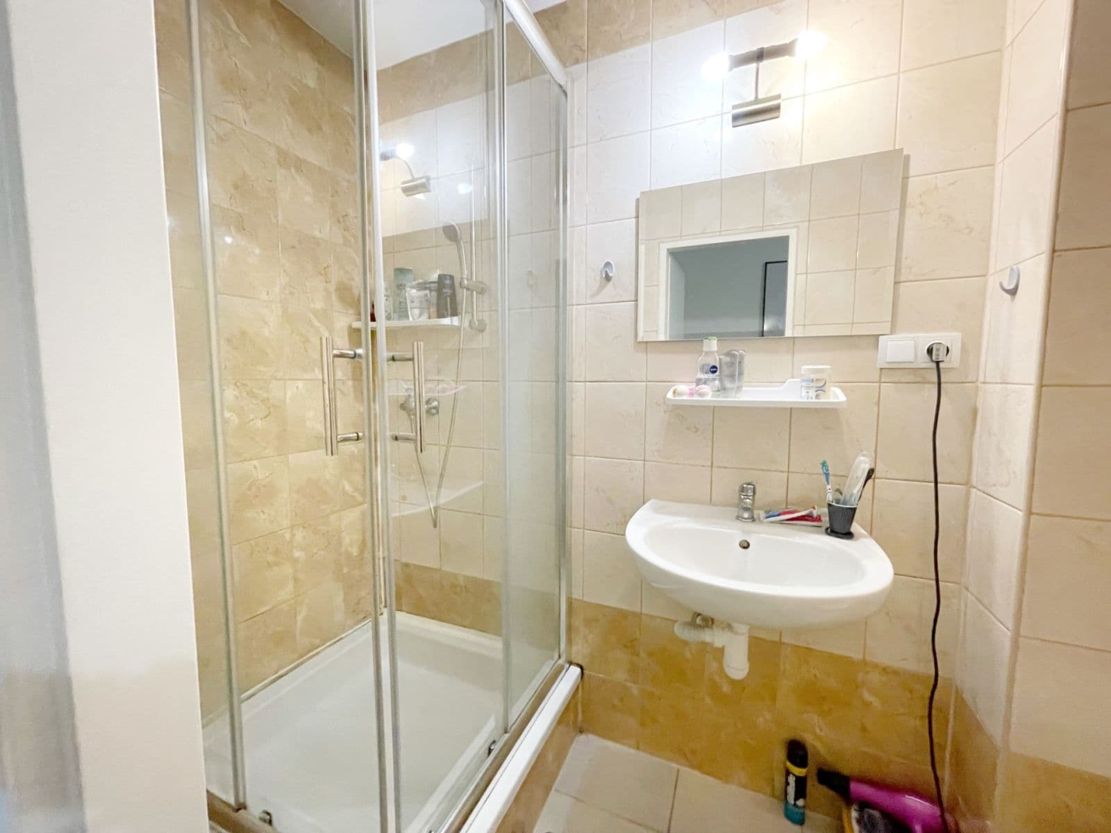 Pronájem bytu 1+1 42 m², Husitská, Praha, Praha Pronájem bytu 1+1 42 m², Husitská, Praha, Praha