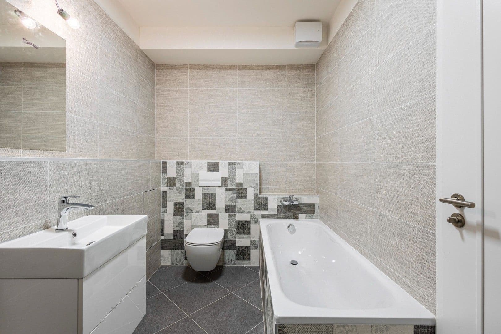 Pronájem bytu 2+kk 58 m², Stočesova, Praha, Praha Pronájem bytu 2+kk 58 m², Stočesova, Praha, Praha