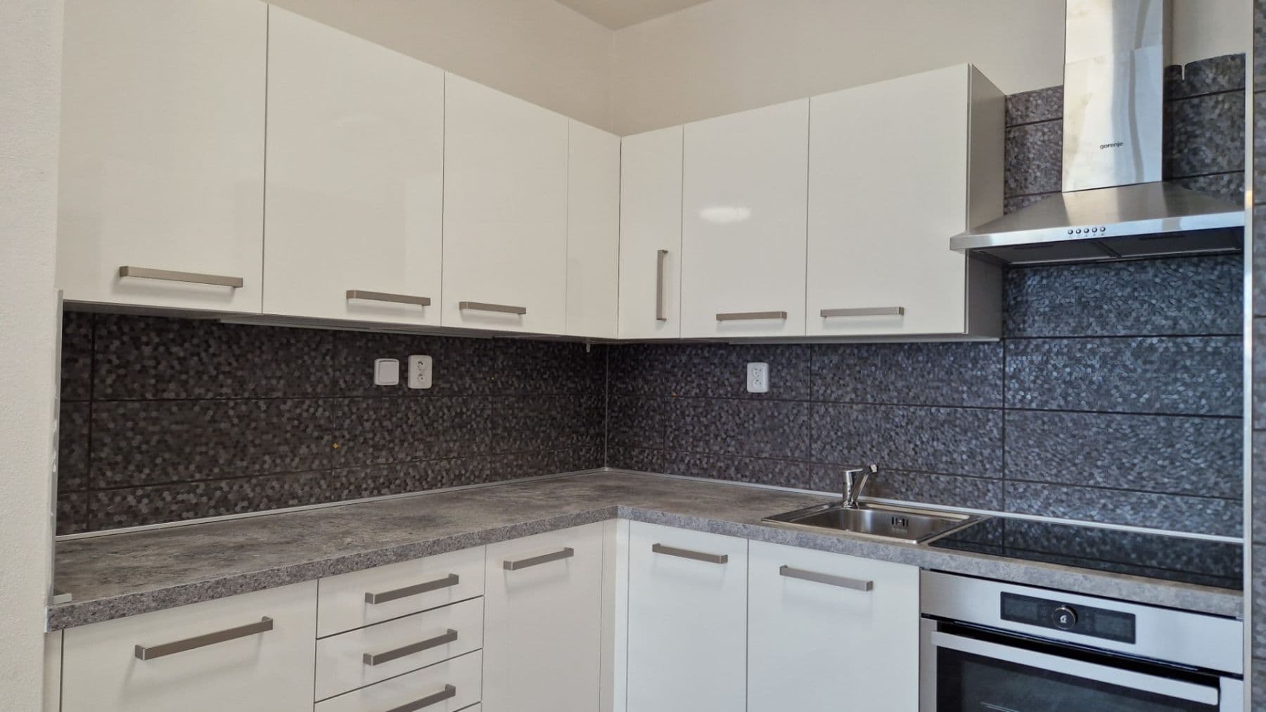 Pronájem bytu 2+kk 55 m², Studentská, Plzeň, Plzeňský kraj Pronájem bytu 2+kk 55 m², Studentská, Plzeň, Plzeňský kraj
