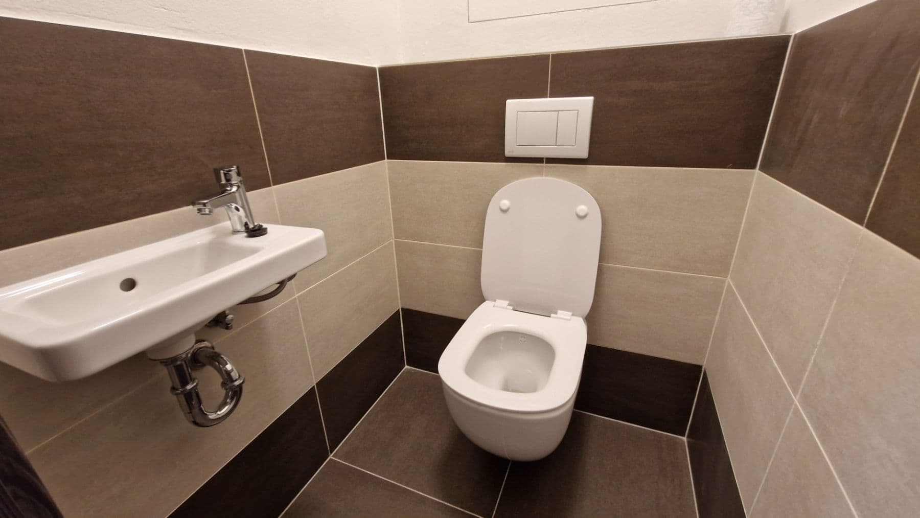 Pronájem bytu 2+kk 55 m², Studentská, Plzeň, Plzeňský kraj Pronájem bytu 2+kk 55 m², Studentská, Plzeň, Plzeňský kraj