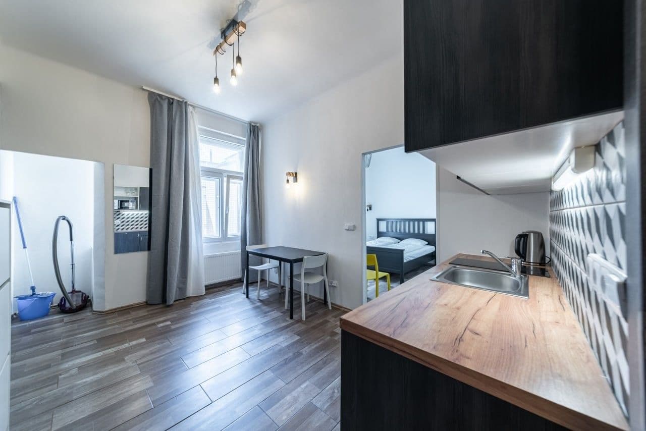 Pronájem bytu 2+kk 45 m², Navrátilova, Praha, Praha Pronájem bytu 2+kk 45 m², Navrátilova, Praha, Praha