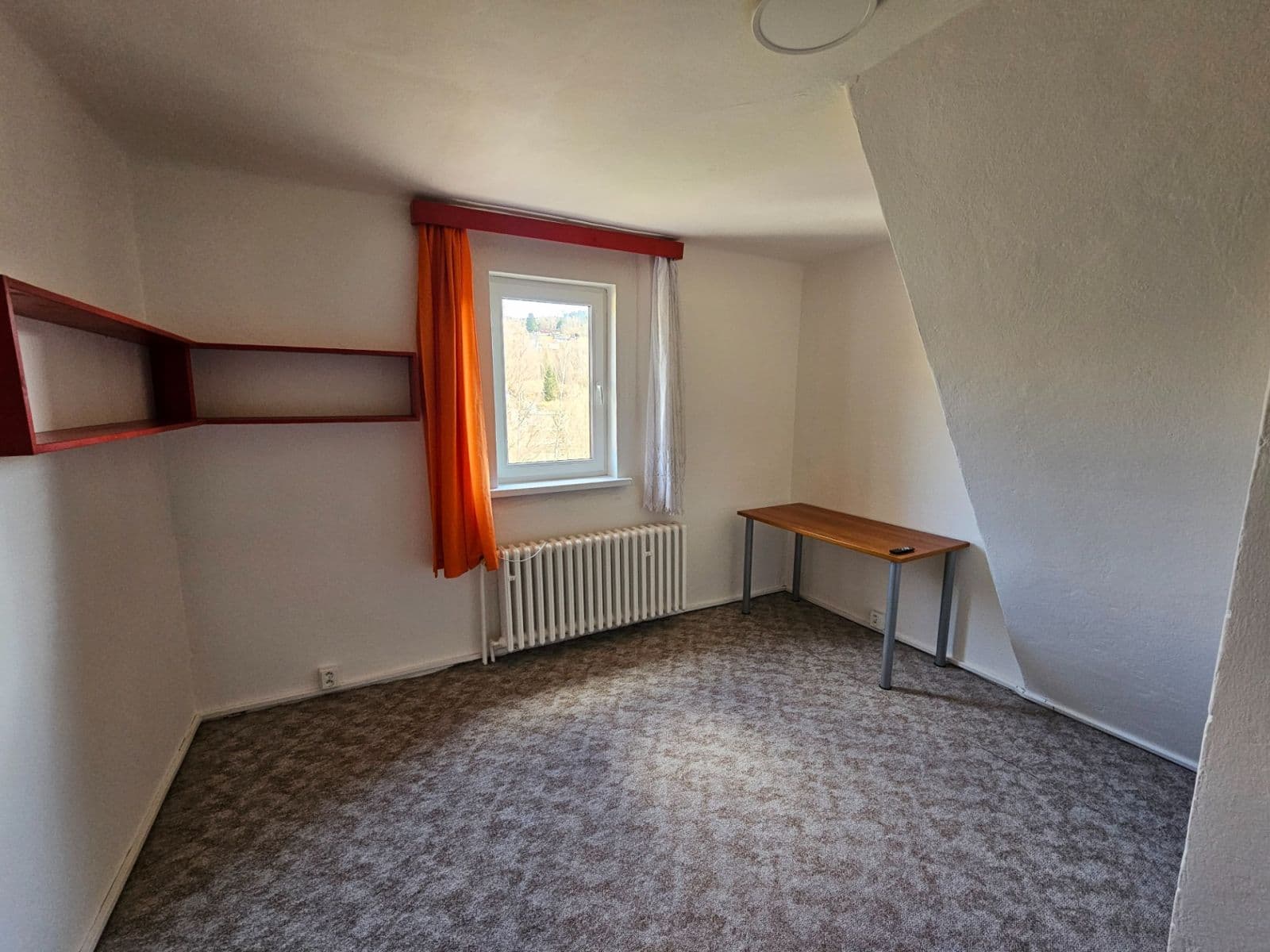 Pronájem bytu 4+1 85 m², Na Zvonku, Liberec, Liberecký kraj Pronájem bytu 4+1 85 m², Na Zvonku, Liberec, Liberecký kraj
