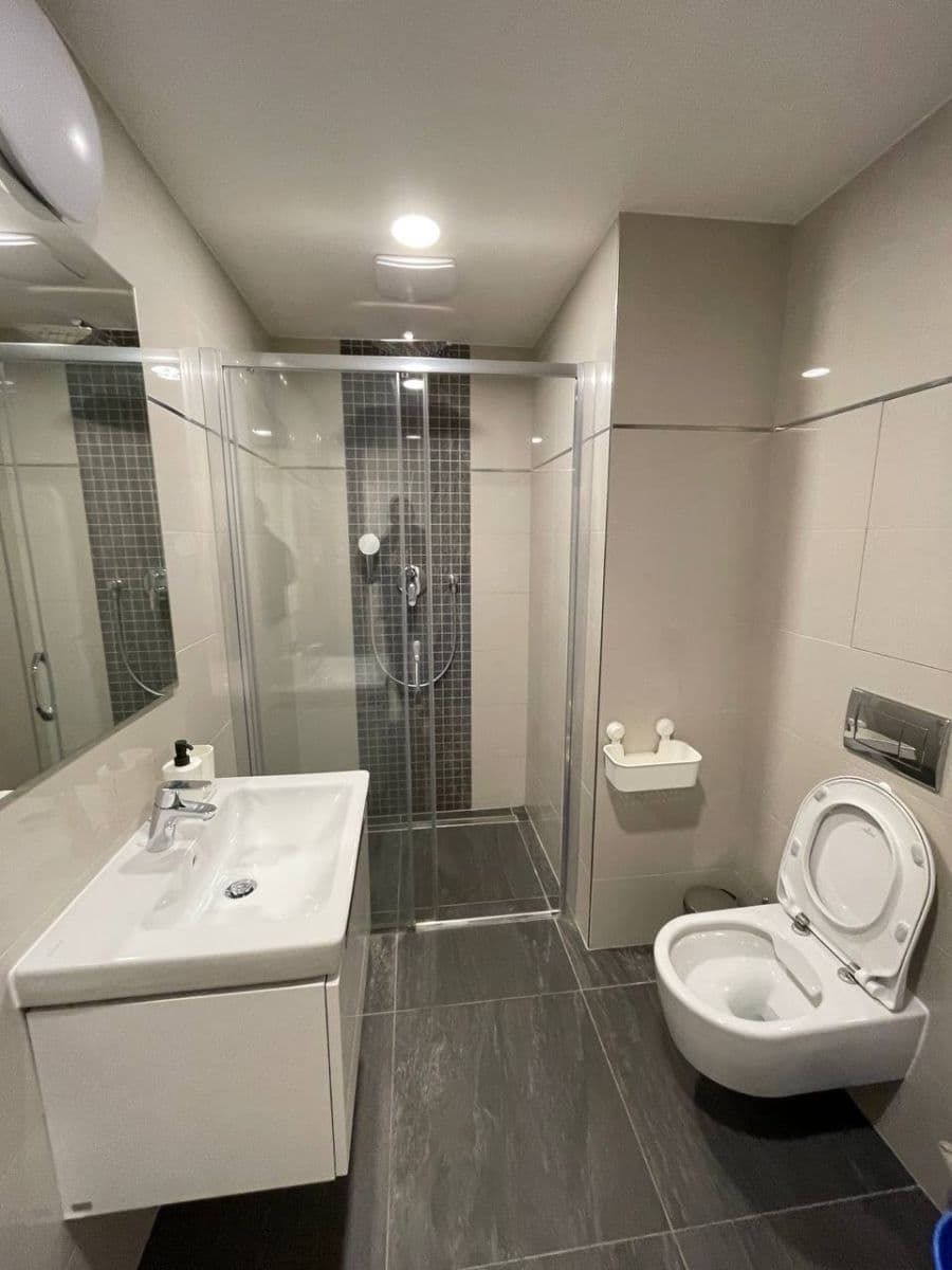 Pronájem bytu 1+kk 40 m², Vojenova, Praha, Praha Pronájem bytu 1+kk 40 m², Vojenova, Praha, Praha