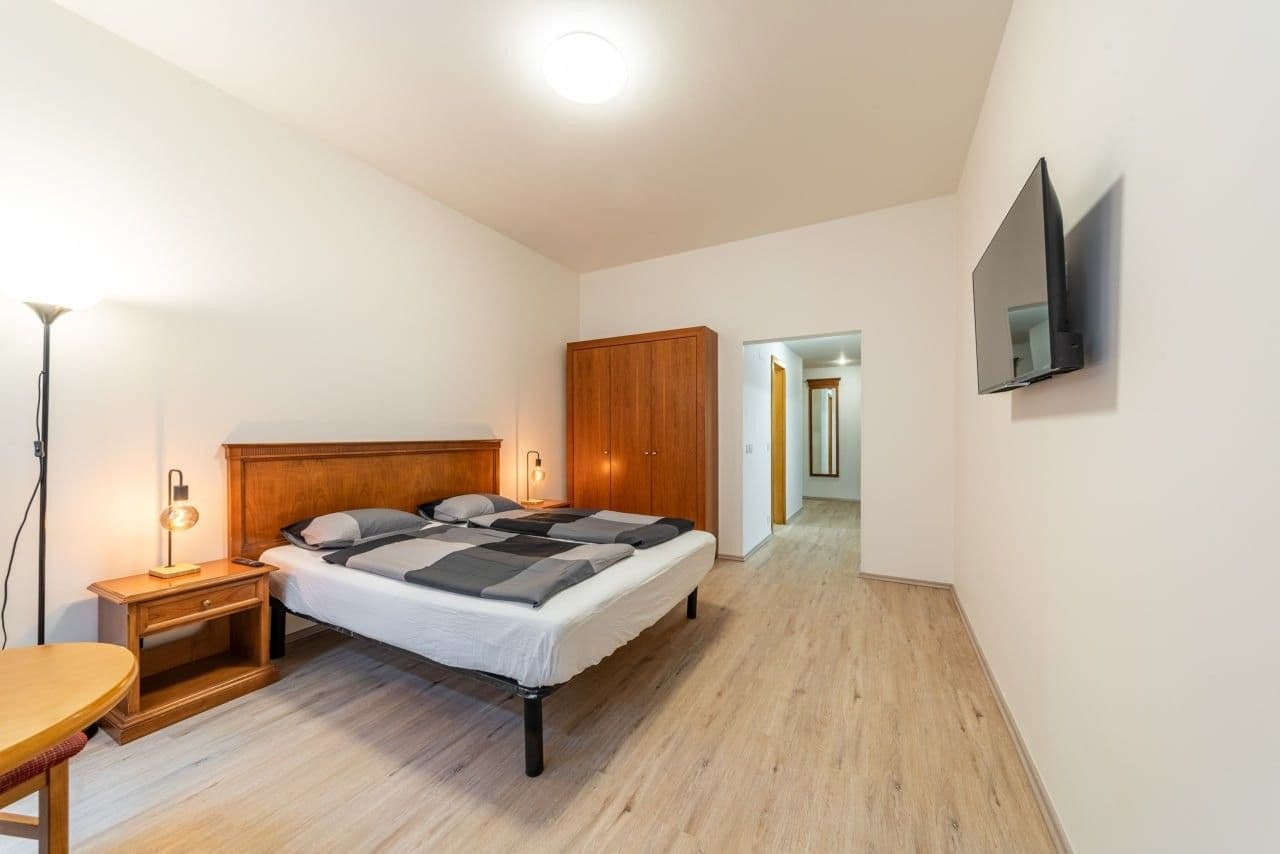 Pronájem bytu 1+kk 25 m², Jana Masaryka, Praha, Praha Pronájem bytu 1+kk 25 m², Jana Masaryka, Praha, Praha