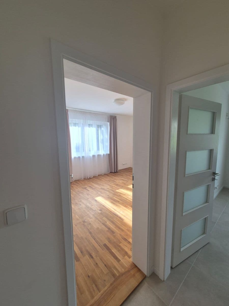 Pronájem bytu 2+1 52 m², Štěchovická, Praha, Praha Pronájem bytu 2+1 52 m², Štěchovická, Praha, Praha