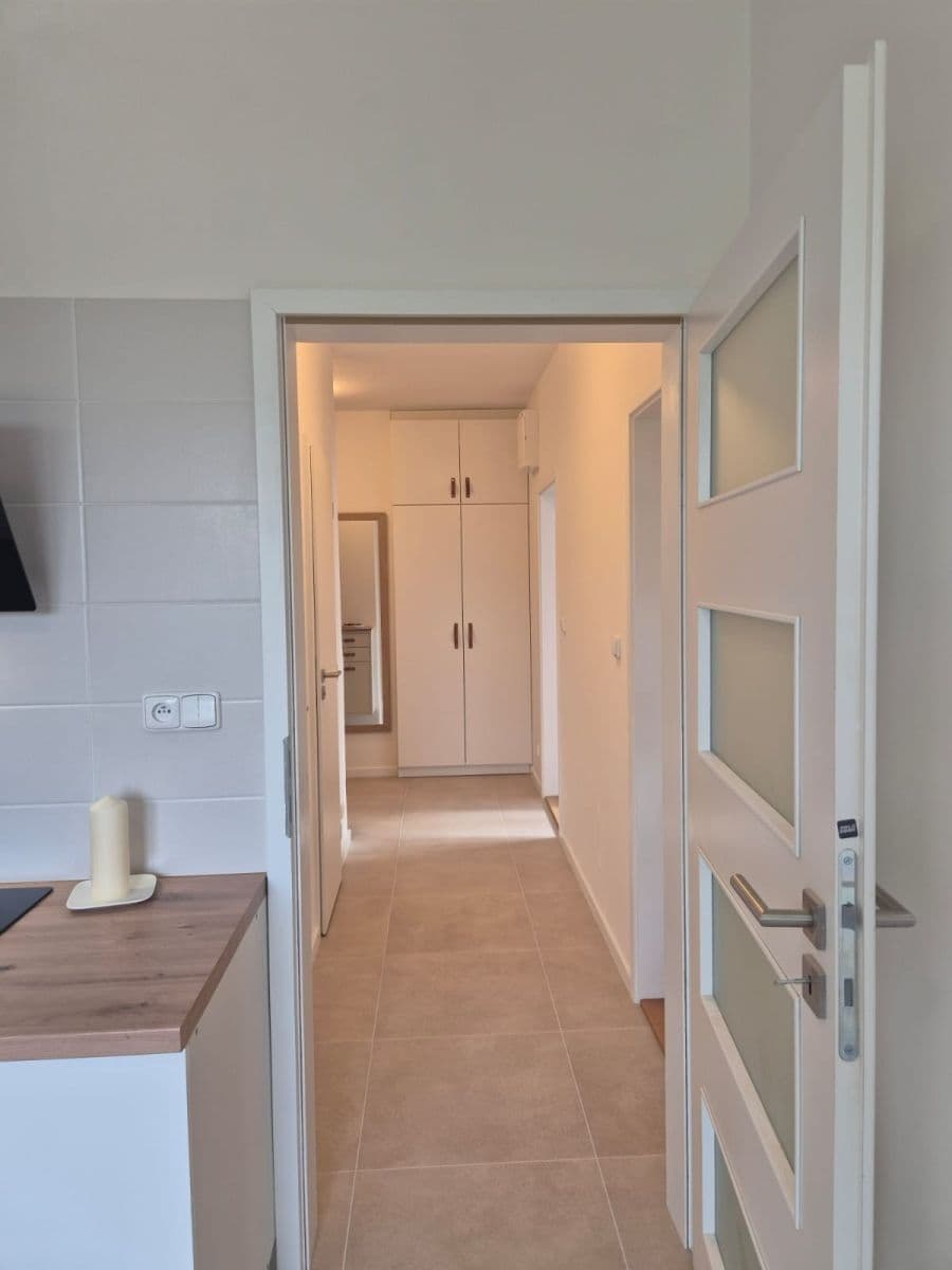 Pronájem bytu 2+1 52 m², Štěchovická, Praha, Praha Pronájem bytu 2+1 52 m², Štěchovická, Praha, Praha