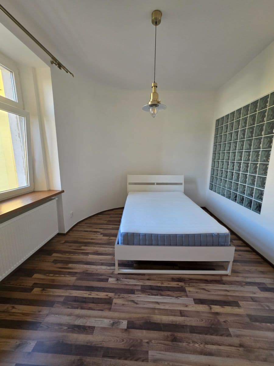 Pronájem bytu 2+kk 42 m², Janovského, Praha, Praha Pronájem bytu 2+kk 42 m², Janovského, Praha, Praha