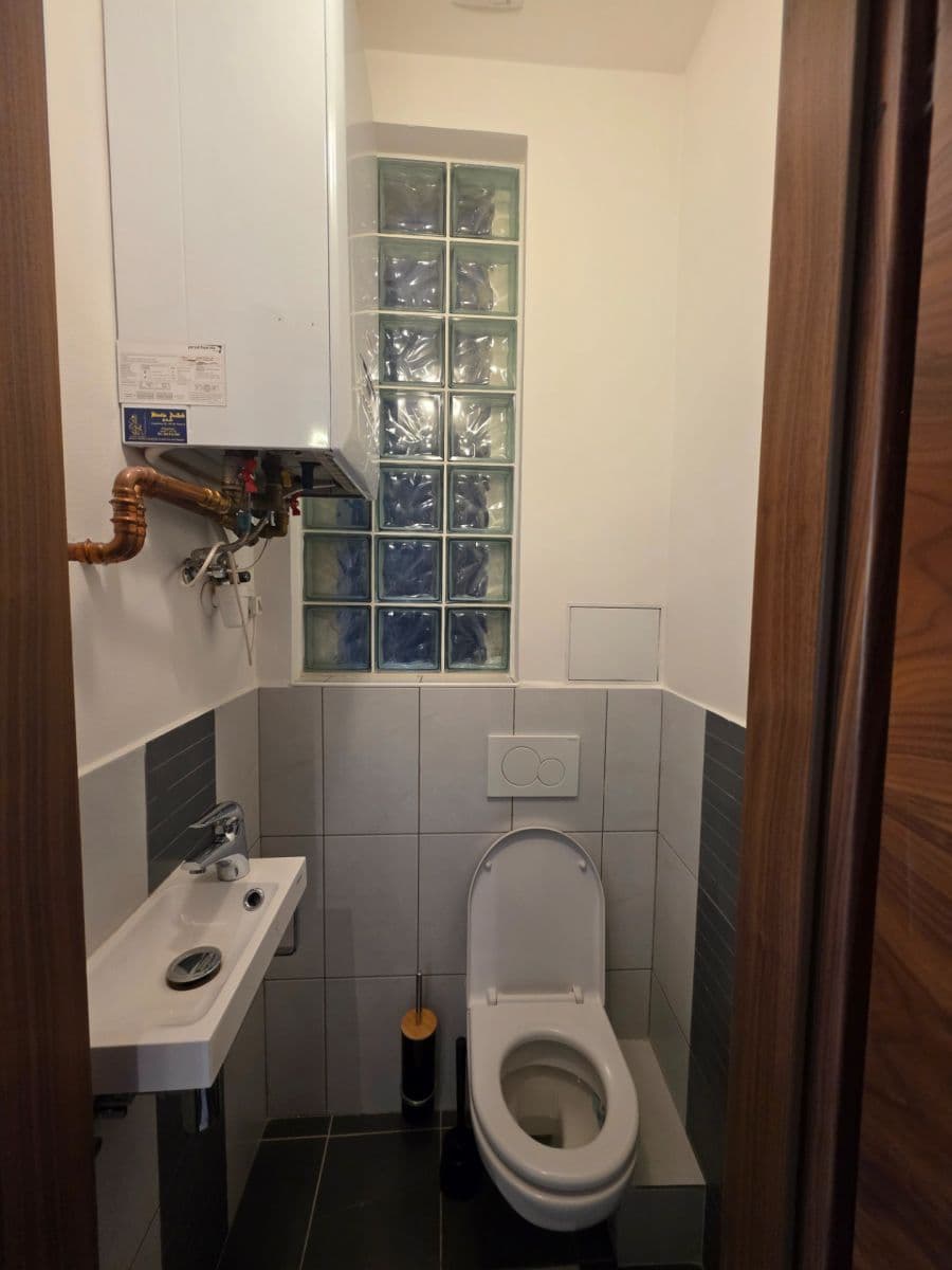 Pronájem bytu 2+kk 42 m², Janovského, Praha, Praha Pronájem bytu 2+kk 42 m², Janovského, Praha, Praha