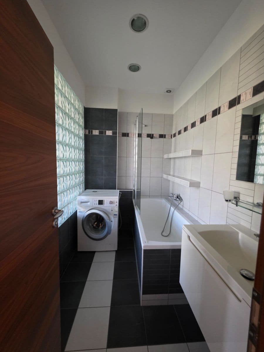 Pronájem bytu 2+kk 42 m², Janovského, Praha, Praha Pronájem bytu 2+kk 42 m², Janovského, Praha, Praha
