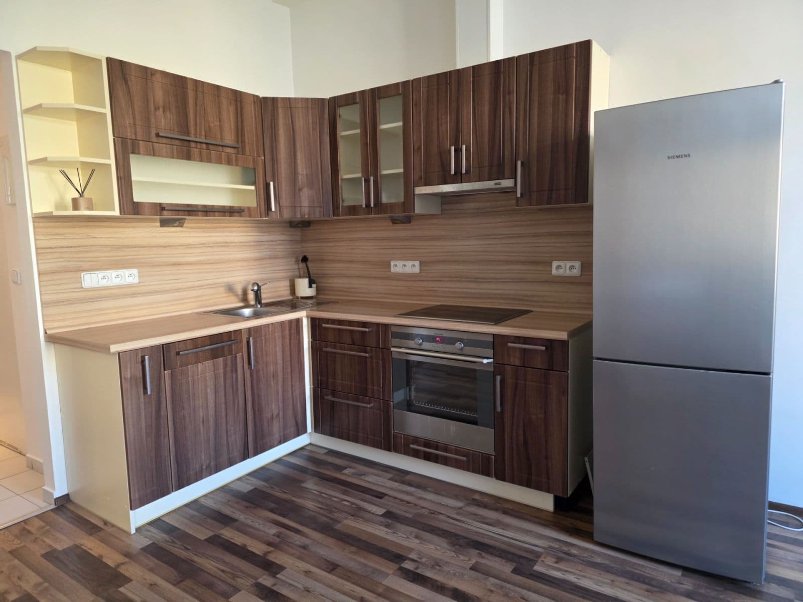 Pronájem bytu 2+kk 42 m², Janovského, Praha, Praha Pronájem bytu 2+kk 42 m², Janovského, Praha, Praha