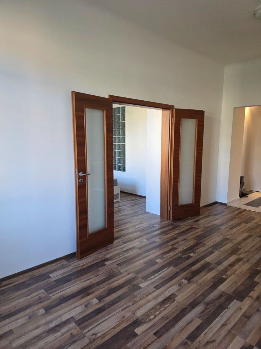 Pronájem bytu 2+kk 42 m², Janovského, Praha, Praha Pronájem bytu 2+kk 42 m², Janovského, Praha, Praha