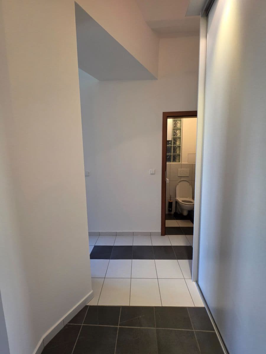 Pronájem bytu 2+kk 42 m², Janovského, Praha, Praha Pronájem bytu 2+kk 42 m², Janovského, Praha, Praha