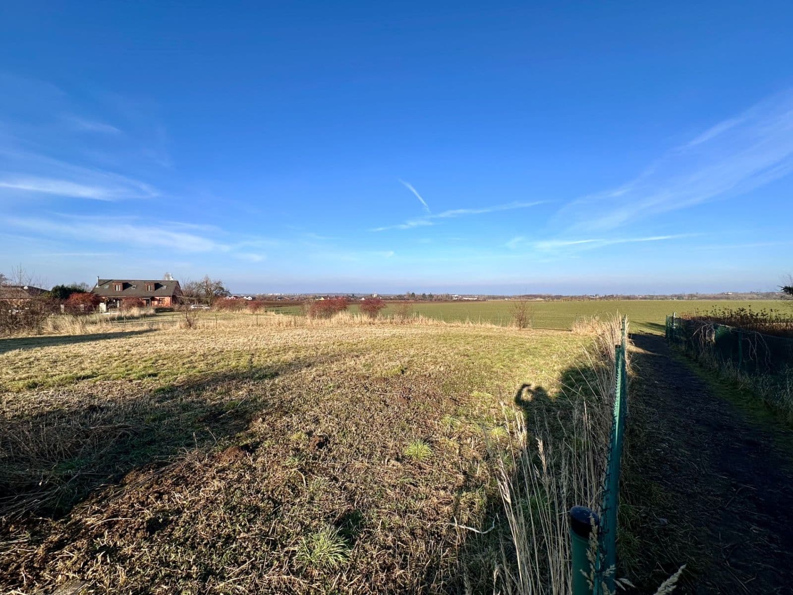Prodej pozemku 1.096 m², Okružní, Křenice, Středočeský kraj Prodej pozemku 1.096 m², Okružní, Křenice, Středočeský kraj