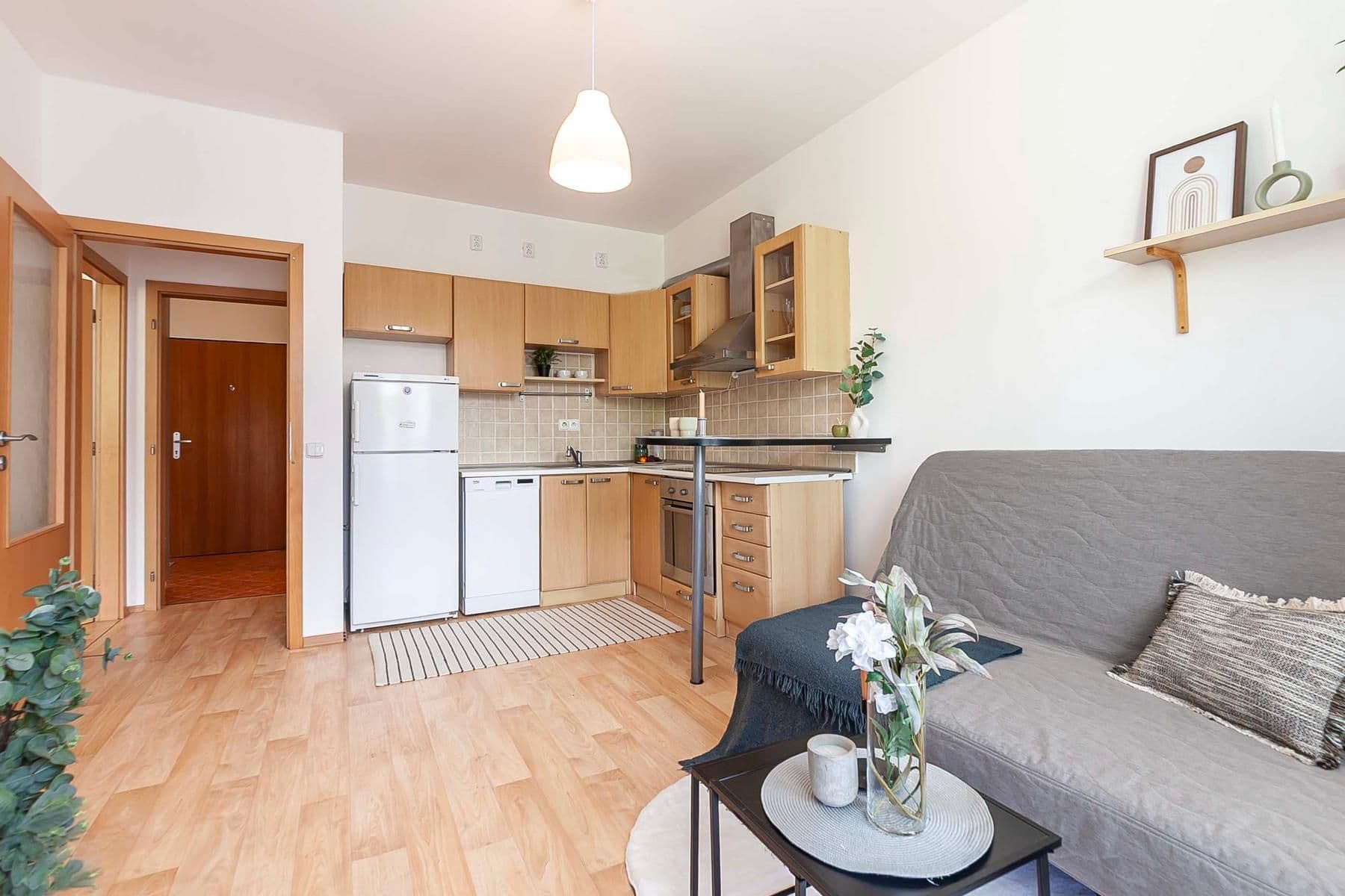 Prodej bytu 2+kk 42 m², Martinická, Praha, Praha Prodej bytu 2+kk 42 m², Martinická, Praha, Praha