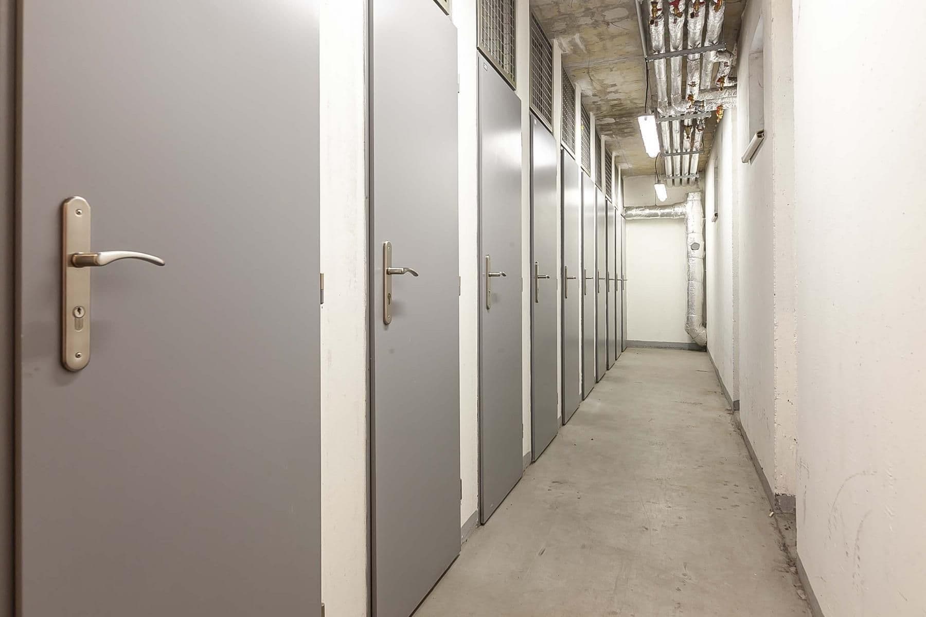 Prodej bytu 2+kk 42 m², Martinická, Praha, Praha Prodej bytu 2+kk 42 m², Martinická, Praha, Praha