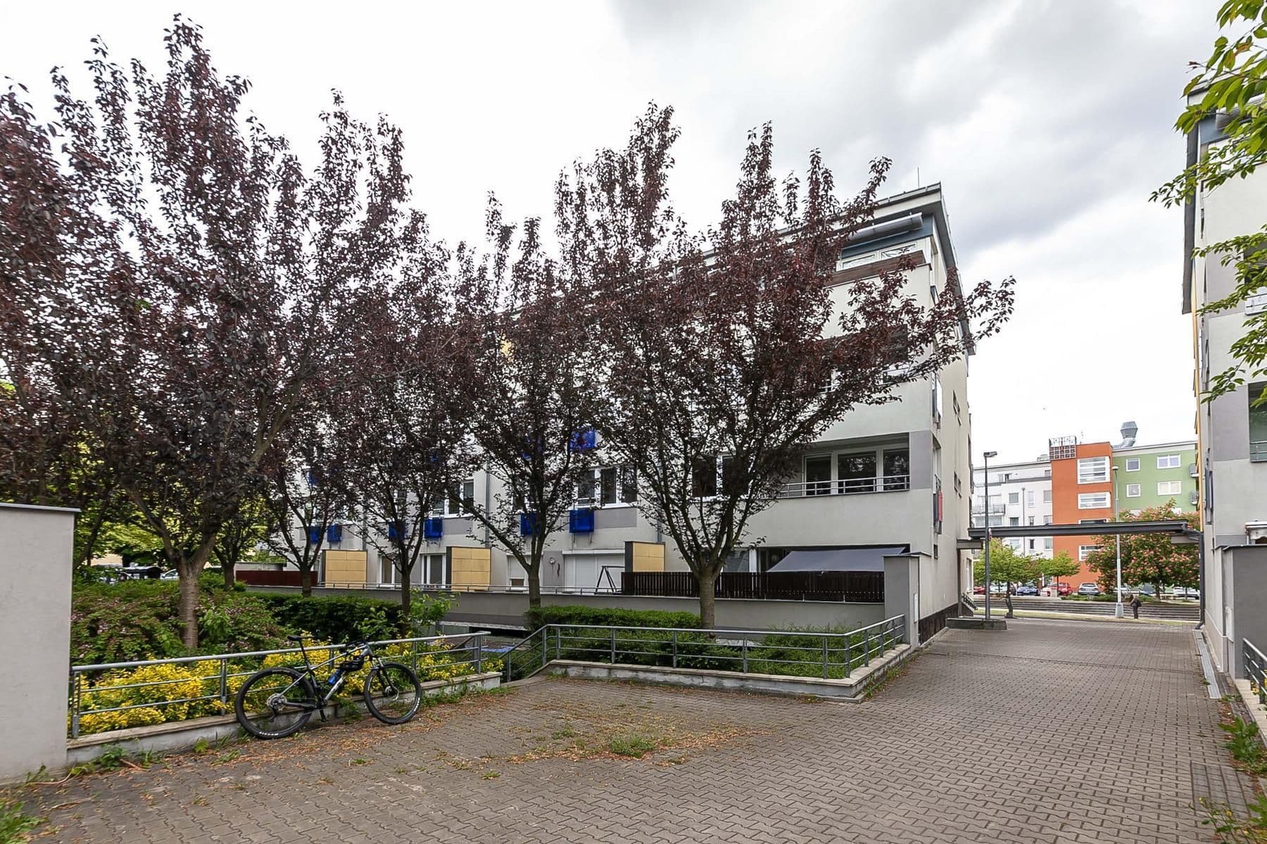 Prodej bytu 2+kk 42 m², Martinická, Praha, Praha Prodej bytu 2+kk 42 m², Martinická, Praha, Praha