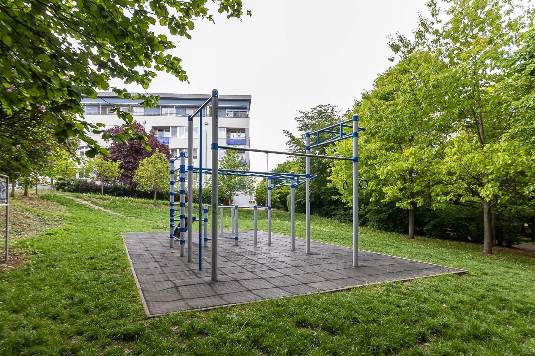 Prodej bytu 2+kk 42 m², Martinická, Praha, Praha Prodej bytu 2+kk 42 m², Martinická, Praha, Praha