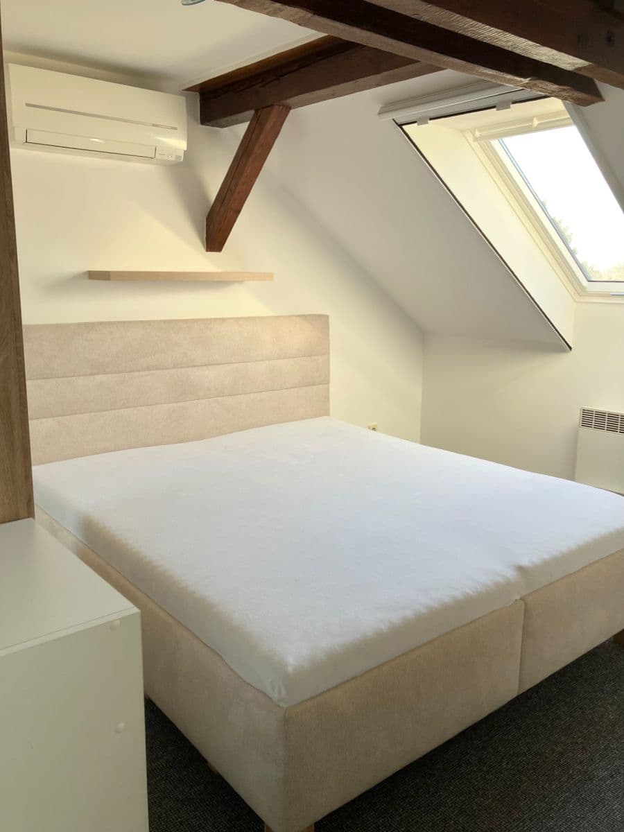 Prodej bytu 3+kk 101 m², Dělnická, Břeclav, Jihomoravský kraj Prodej bytu 3+kk 101 m², Dělnická, Břeclav, Jihomoravský kraj