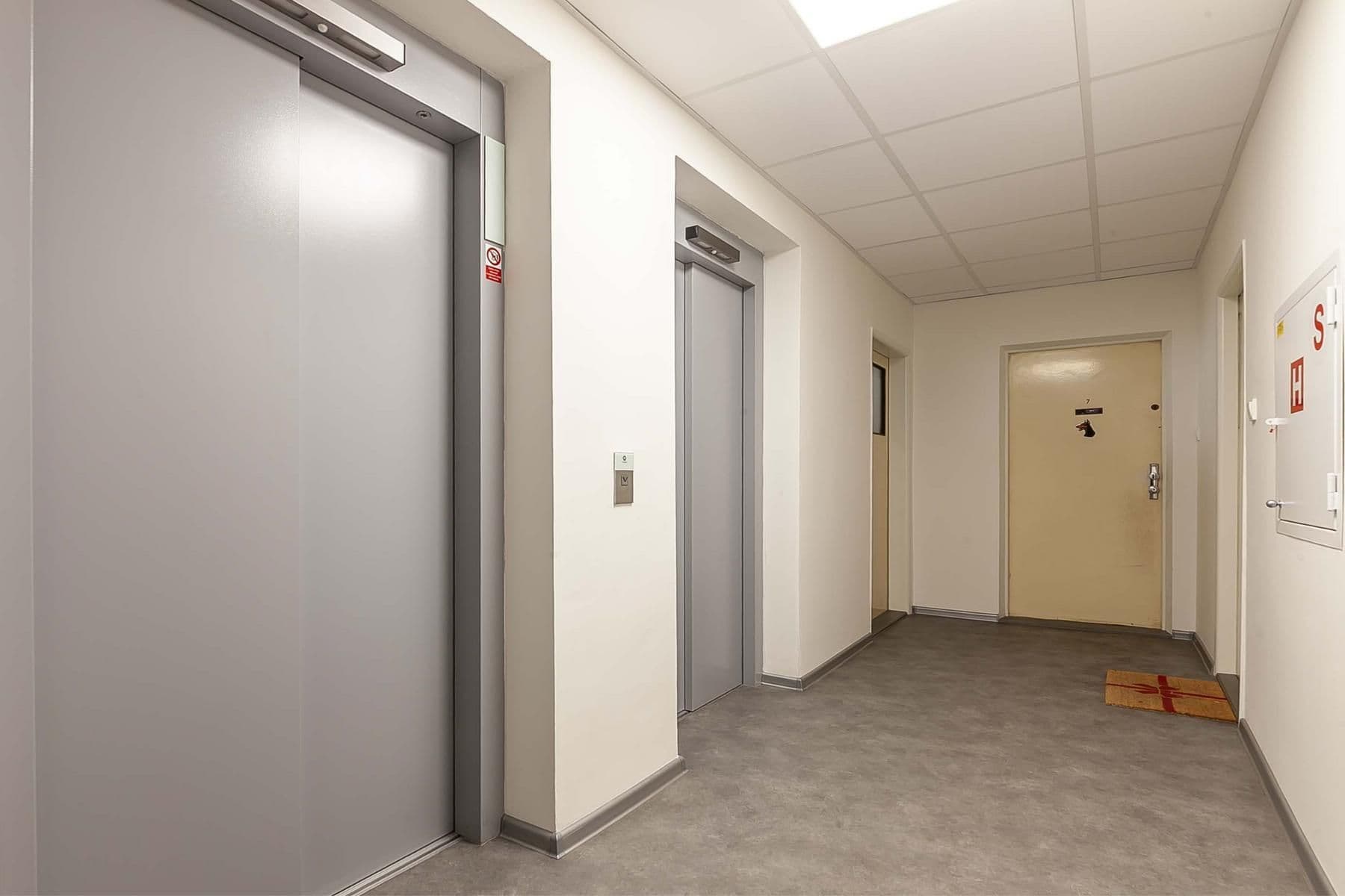 Prodej bytu 3+1 75 m², Tádžická, Praha, Praha Prodej bytu 3+1 75 m², Tádžická, Praha, Praha