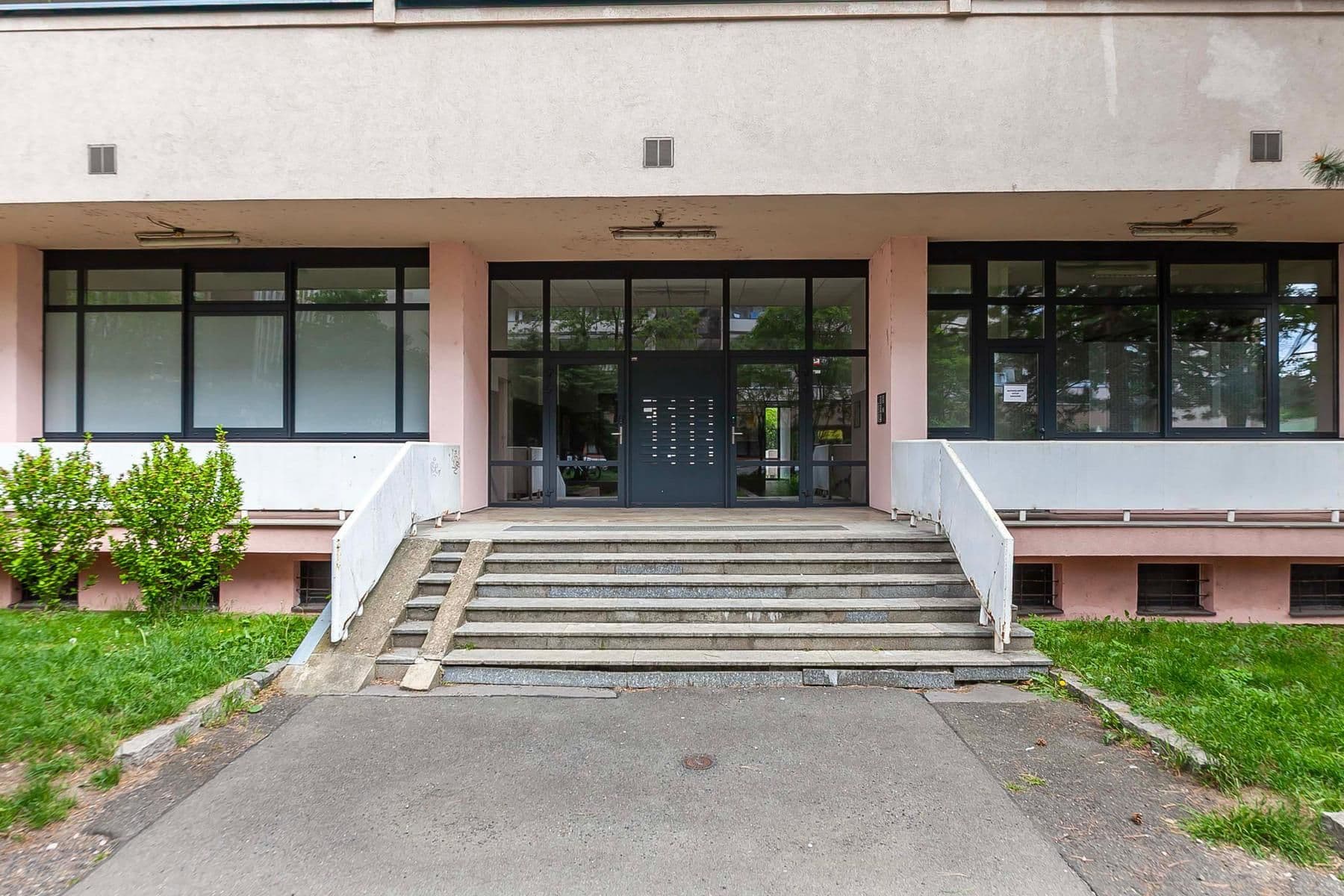 Prodej bytu 3+1 75 m², Tádžická, Praha, Praha Prodej bytu 3+1 75 m², Tádžická, Praha, Praha