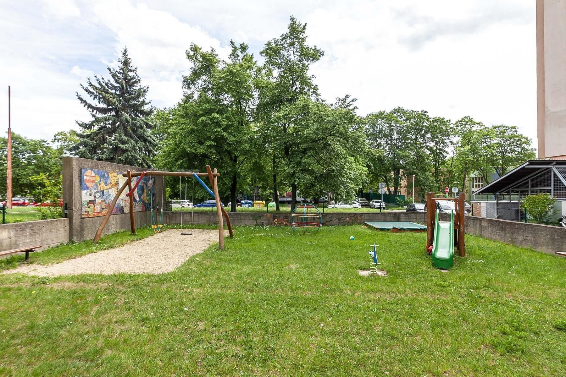 Prodej bytu 3+1 75 m², Tádžická, Praha, Praha Prodej bytu 3+1 75 m², Tádžická, Praha, Praha