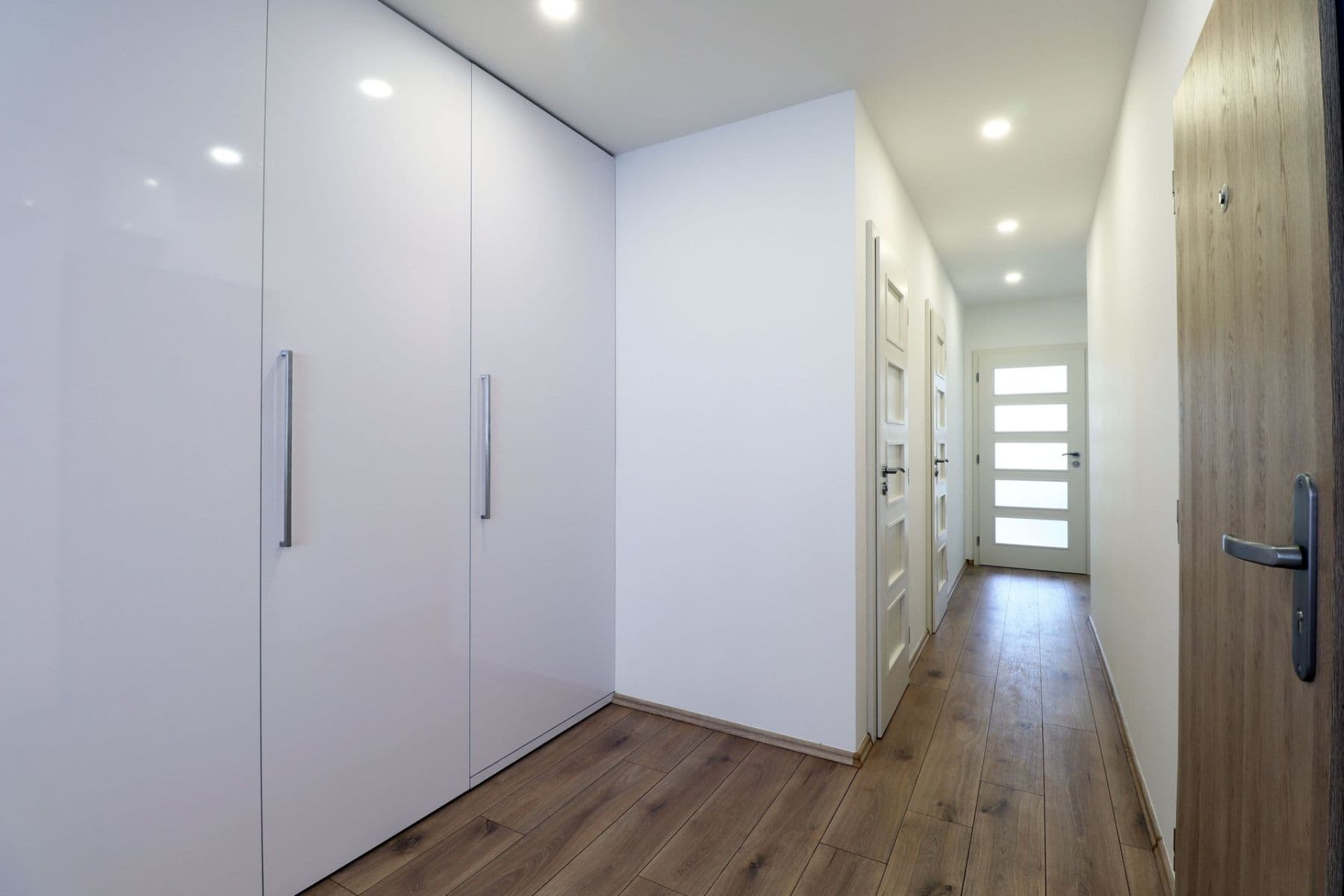 Pronájem bytu 3+kk 76 m², Ostromečská, Praha, Praha Pronájem bytu 3+kk 76 m², Ostromečská, Praha, Praha
