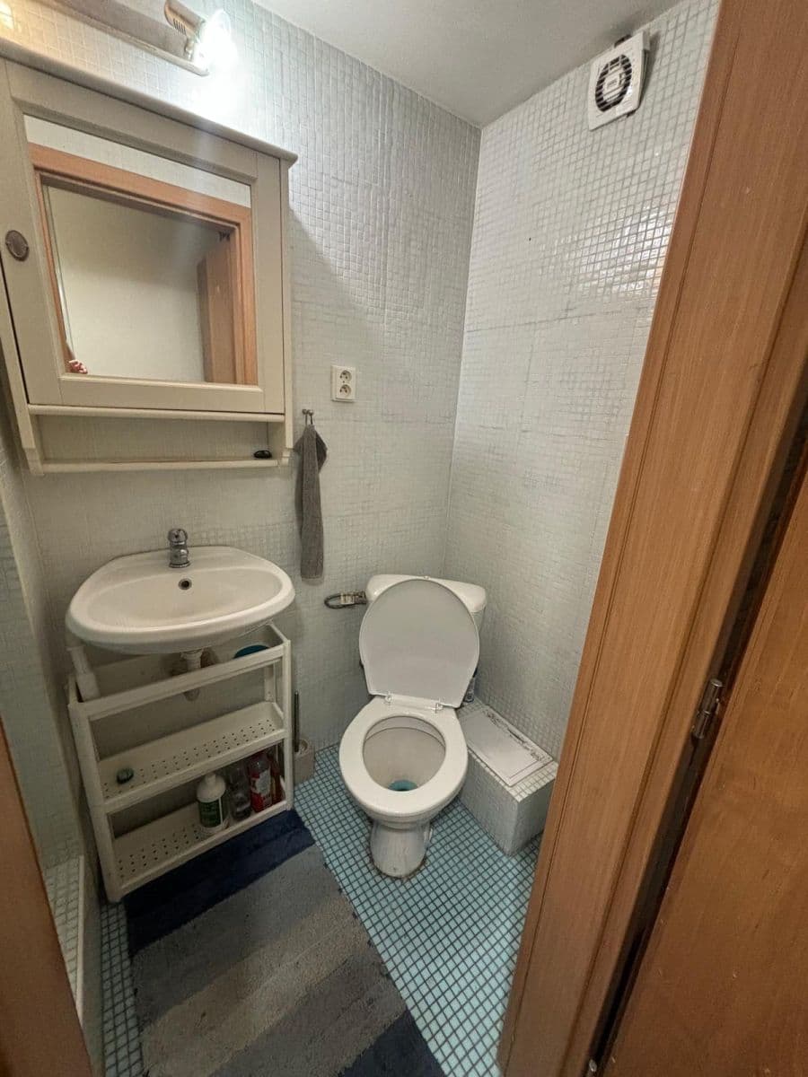 Pronájem bytu 2+1 72 m², Bratislava - mestská časť Staré Mesto, Bratislavský kraj Pronájem bytu 2+1 72 m², Bratislava - mestská časť Staré Mesto, Bratislavský kraj