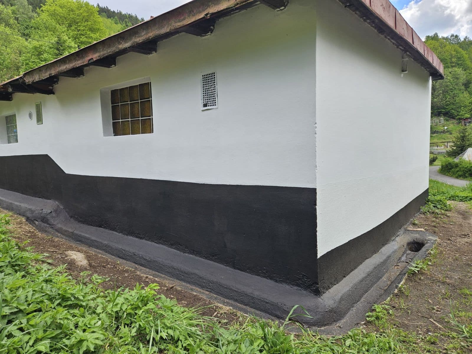 Pronájem garáže 22 m², Riedlova, Desná, Liberecký kraj Pronájem garáže 22 m², Riedlova, Desná, Liberecký kraj