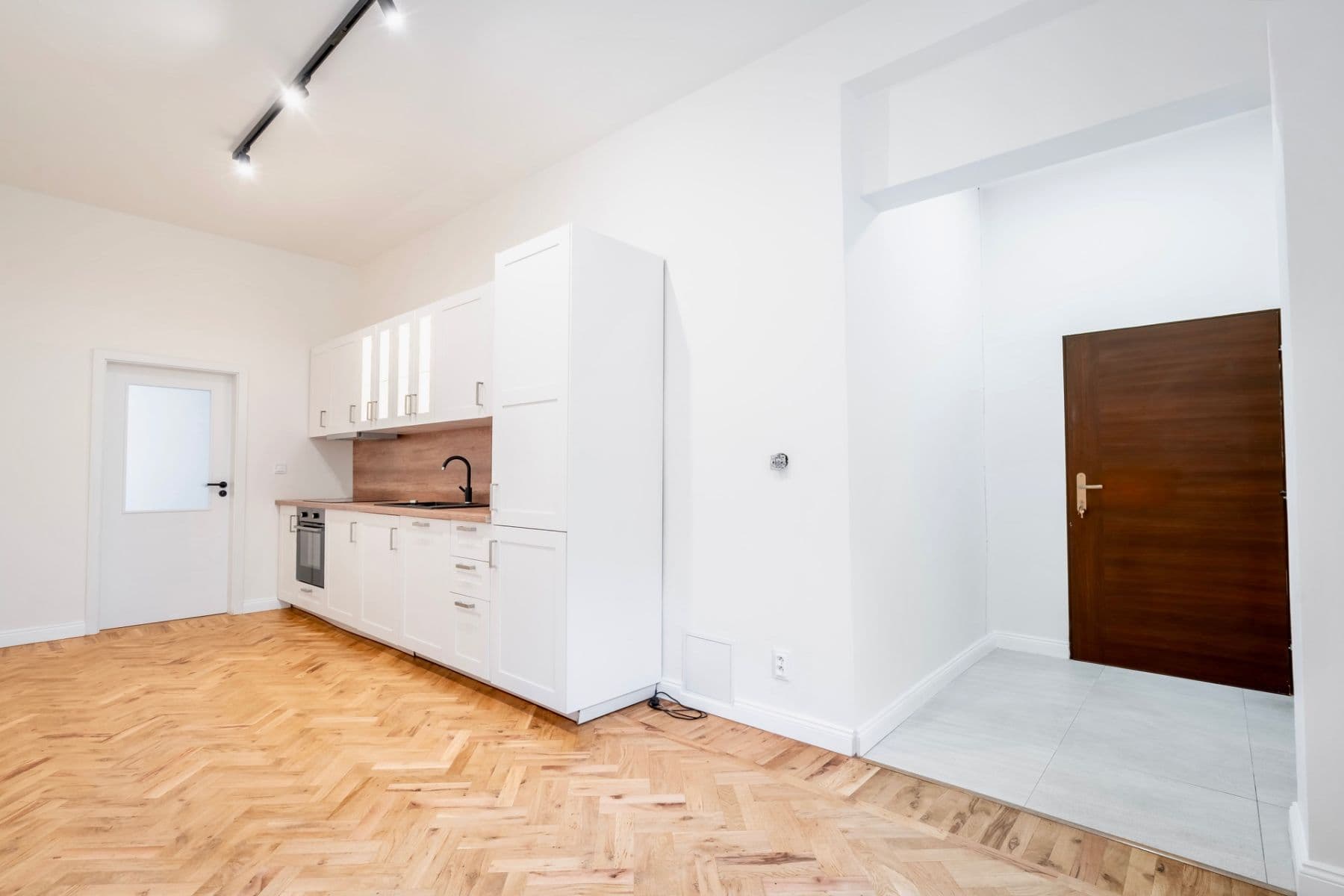 Pronájem bytu 2+kk 44 m², Plzeňská, Praha, Praha Pronájem bytu 2+kk 44 m², Plzeňská, Praha, Praha