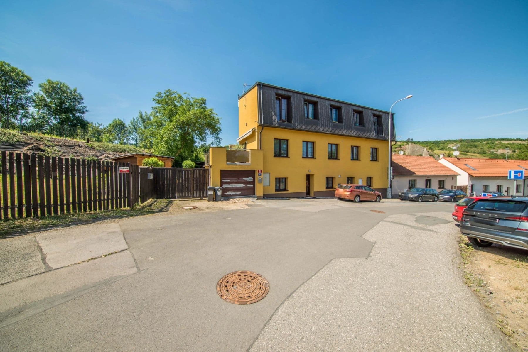 Pronájem bytu 2+1 50 m², Slivenecká, Praha, Praha Pronájem bytu 2+1 50 m², Slivenecká, Praha, Praha
