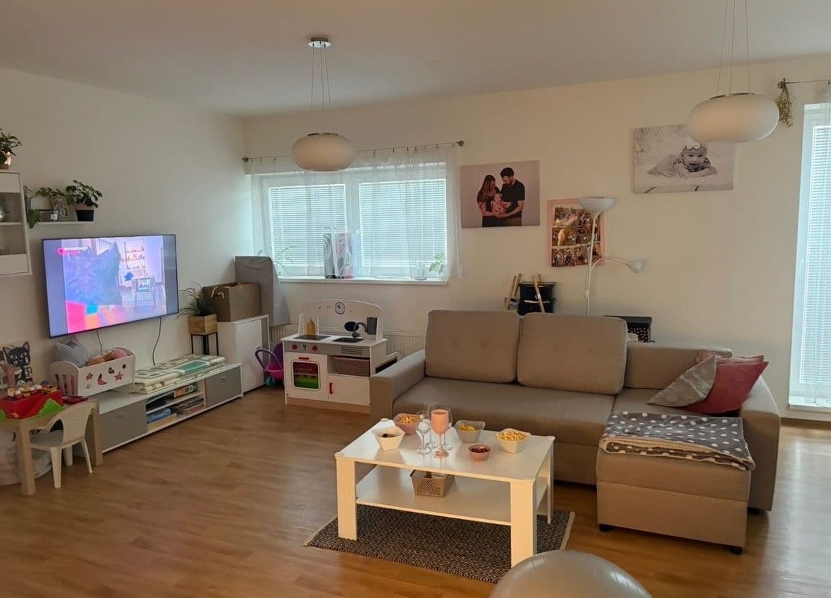 Pronájem bytu 2+kk 69 m², Svémyslice, Středočeský kraj Pronájem bytu 2+kk 69 m², Svémyslice, Středočeský kraj