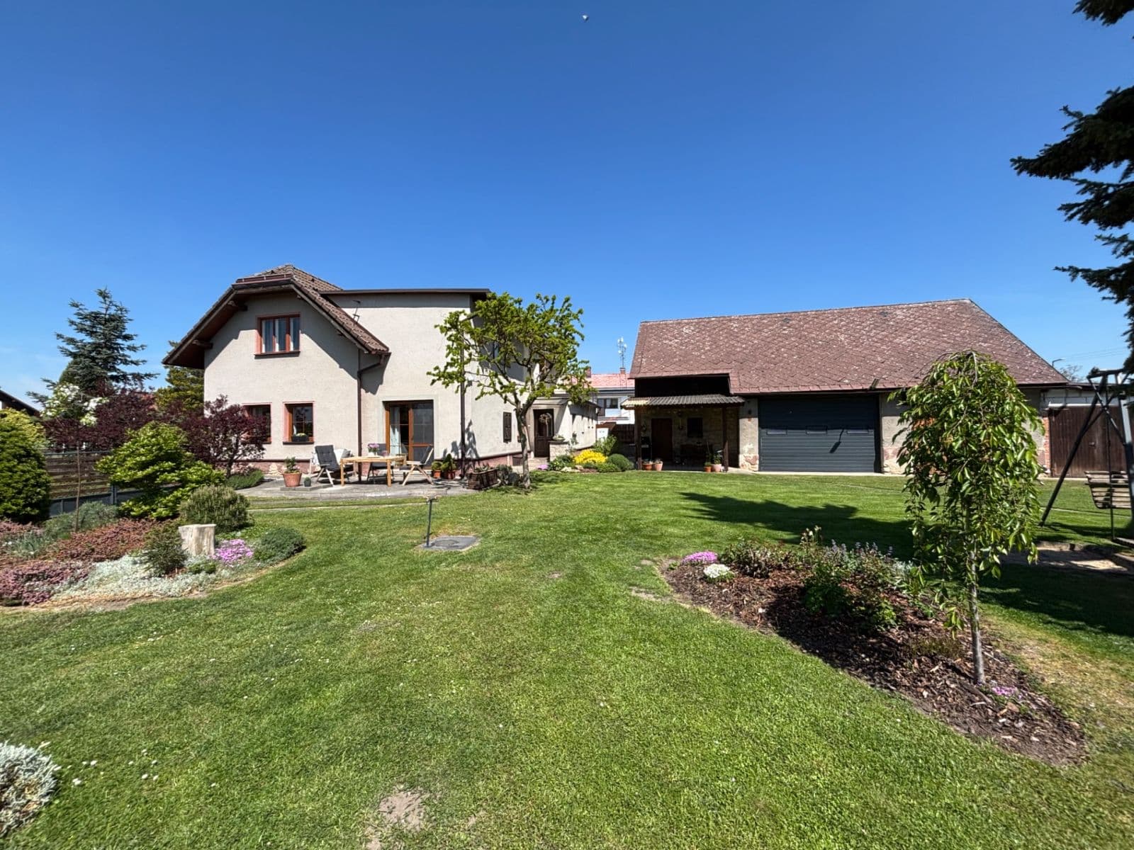 Prodej domu 218 m², pozemek 1.314 m², Chocnějovice, Středočeský kraj Prodej domu 218 m², pozemek 1.314 m², Chocnějovice, Středočeský kraj