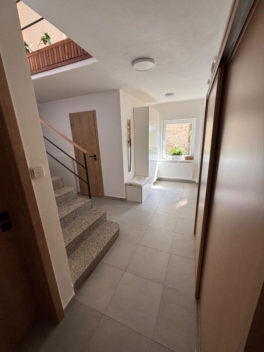 Prodej domu 218 m², pozemek 1.314 m², Chocnějovice, Středočeský kraj Prodej domu 218 m², pozemek 1.314 m², Chocnějovice, Středočeský kraj