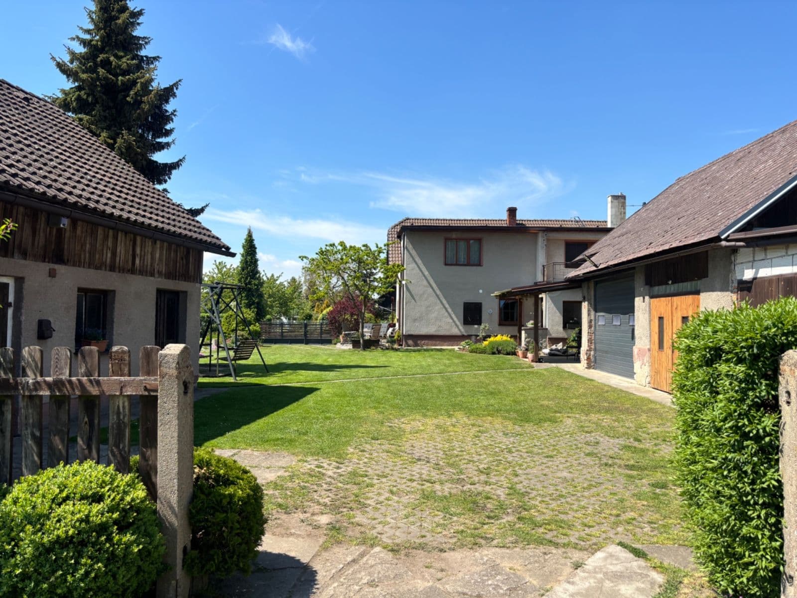 Prodej domu 218 m², pozemek 1.314 m², Chocnějovice, Středočeský kraj Prodej domu 218 m², pozemek 1.314 m², Chocnějovice, Středočeský kraj
