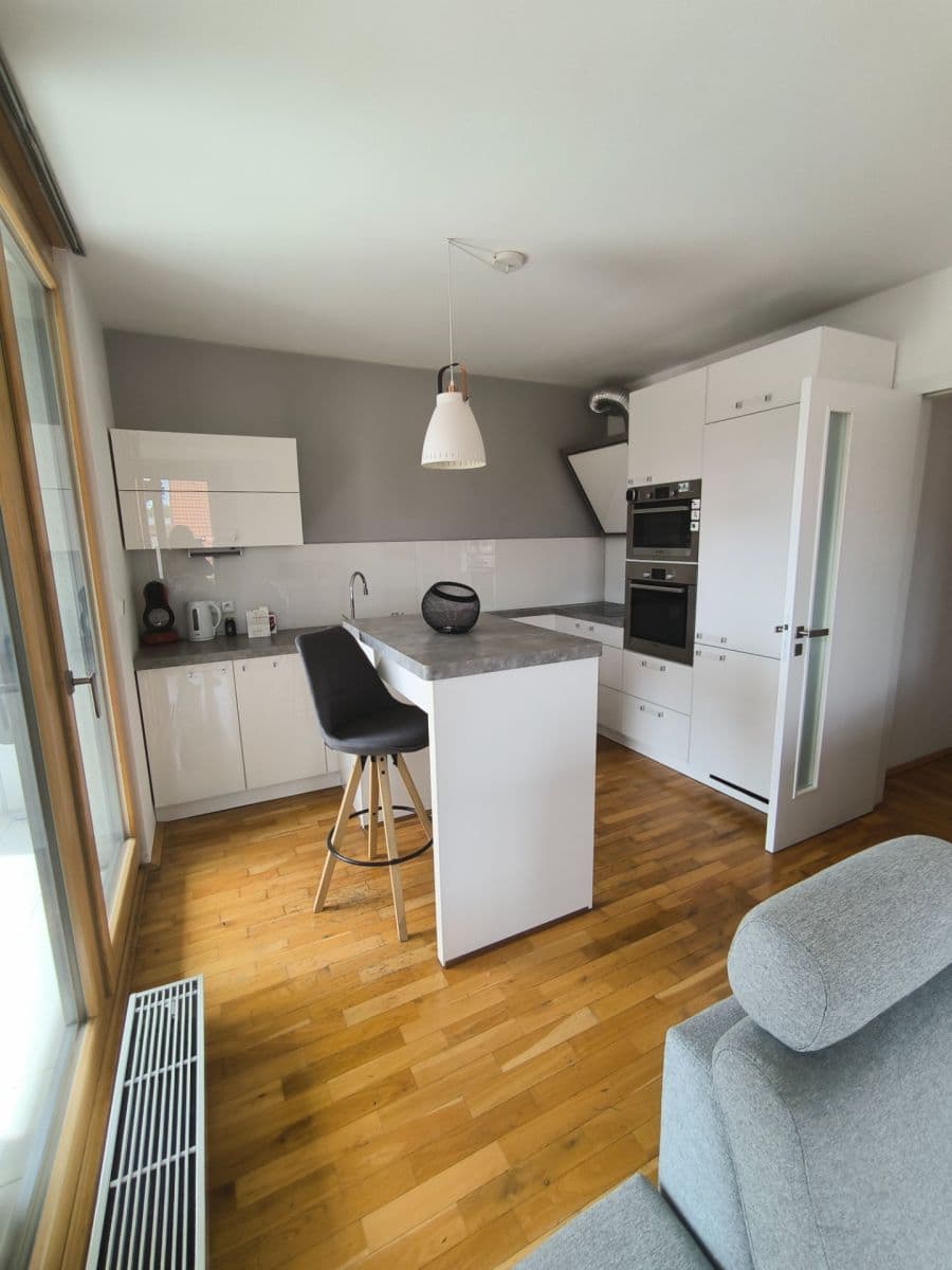 Prodej bytu 3+kk 86 m², Havlíčkovo náměstí, Praha, Praha Prodej bytu 3+kk 86 m², Havlíčkovo náměstí, Praha, Praha