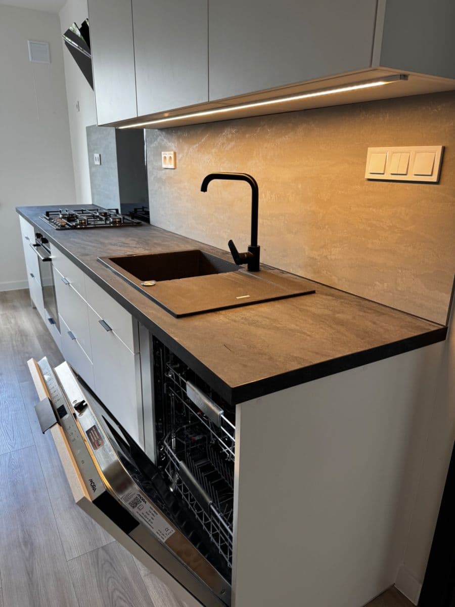 Pronájem bytu 3+1 79 m², Krejčíkova, Plzeň, Plzeňský kraj Pronájem bytu 3+1 79 m², Krejčíkova, Plzeň, Plzeňský kraj