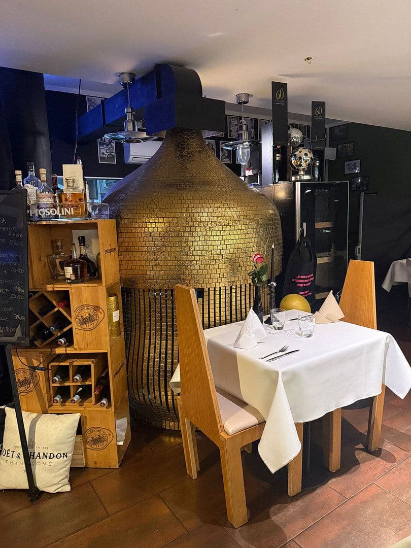 Pronájem nebytového prostoru 210 m², Wilhelm-Leuschner-Straße 160a, Griesheim, Hessen Pronájem nebytového prostoru 210 m², Wilhelm-Leuschner-Straße 160a, Griesheim, Hessen