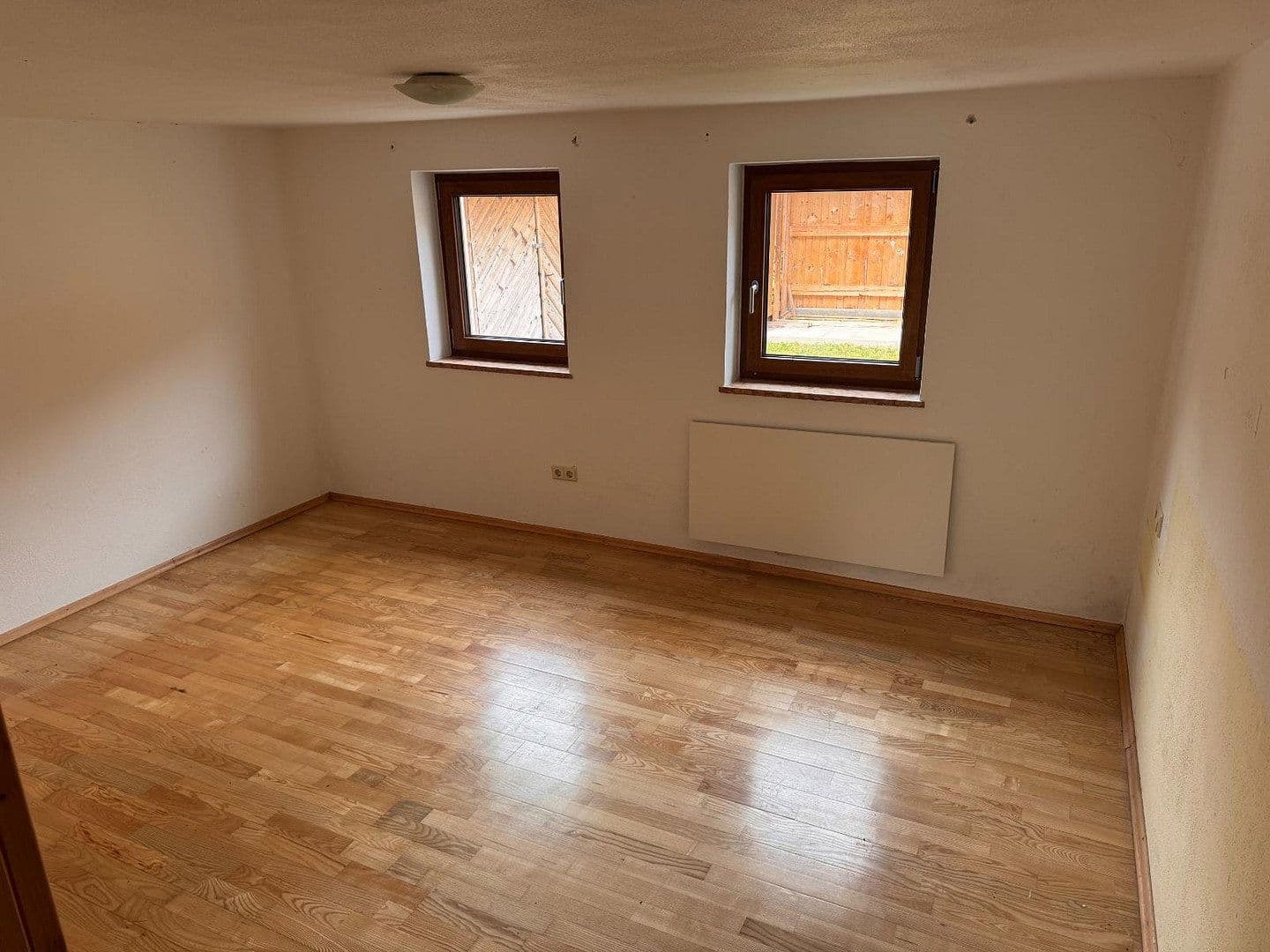 Prodej domu 330 m², pozemek 1.364 m², Berchtesgadener Straße 10, Schneizlreuth OT Weißbach a.d. Alpenstraße, Bavorsko Prodej domu 330 m², pozemek 1.364 m², Berchtesgadener Straße 10, Schneizlreuth OT Weißbach a.d. Alpenstraße, Bavorsko