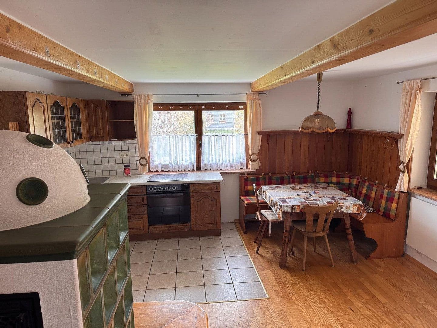 Prodej domu 330 m², pozemek 1.364 m², Berchtesgadener Straße 10, Schneizlreuth OT Weißbach a.d. Alpenstraße, Bavorsko Prodej domu 330 m², pozemek 1.364 m², Berchtesgadener Straße 10, Schneizlreuth OT Weißbach a.d. Alpenstraße, Bavorsko